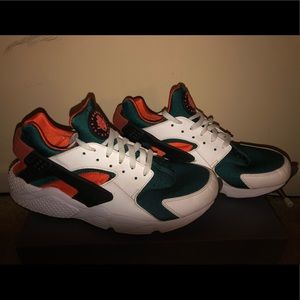 Nike Huarache sneakers